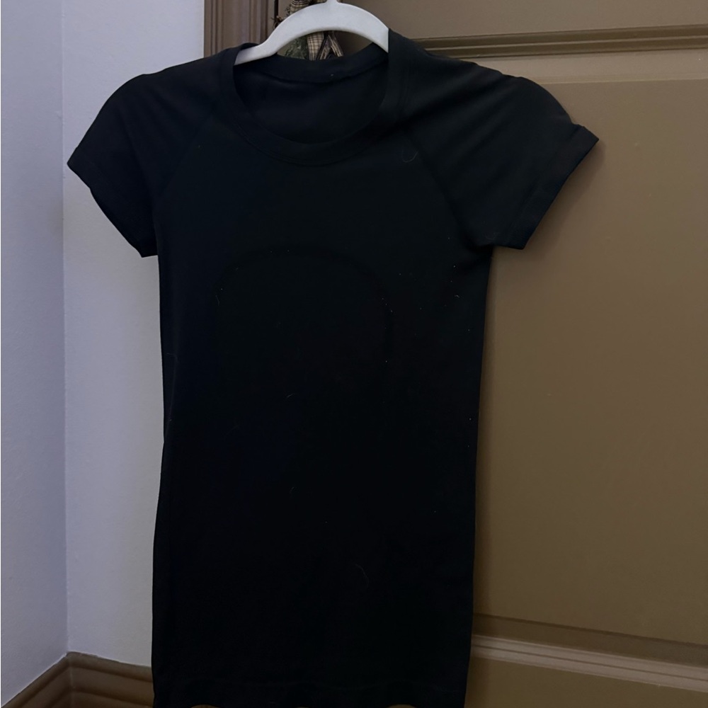 lululemon athletica Black Short Sleeve Tee